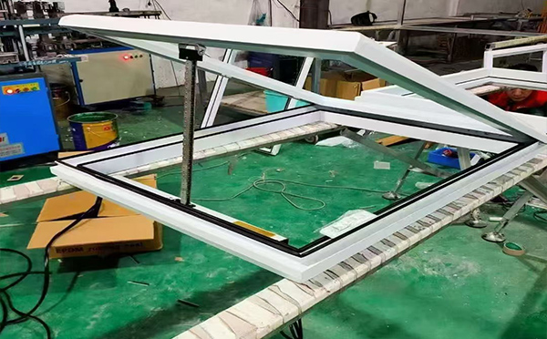 某地下车库出入口庆阳排烟窗配置工程