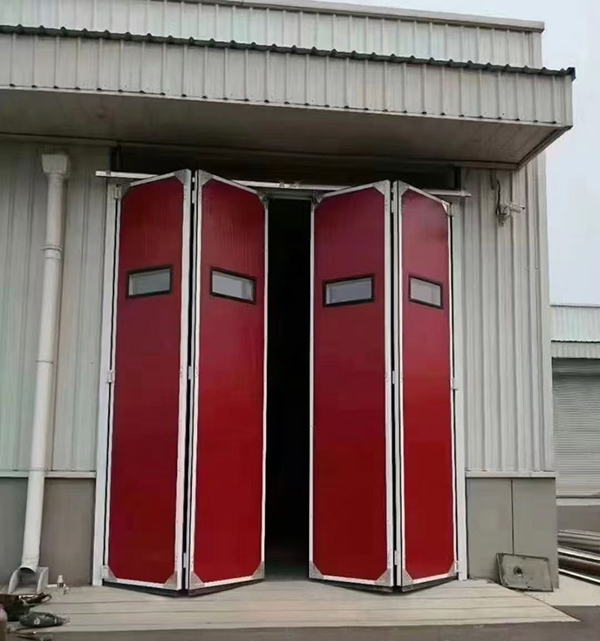 庆阳工业折叠门在大型装配车间出入口的应用实例